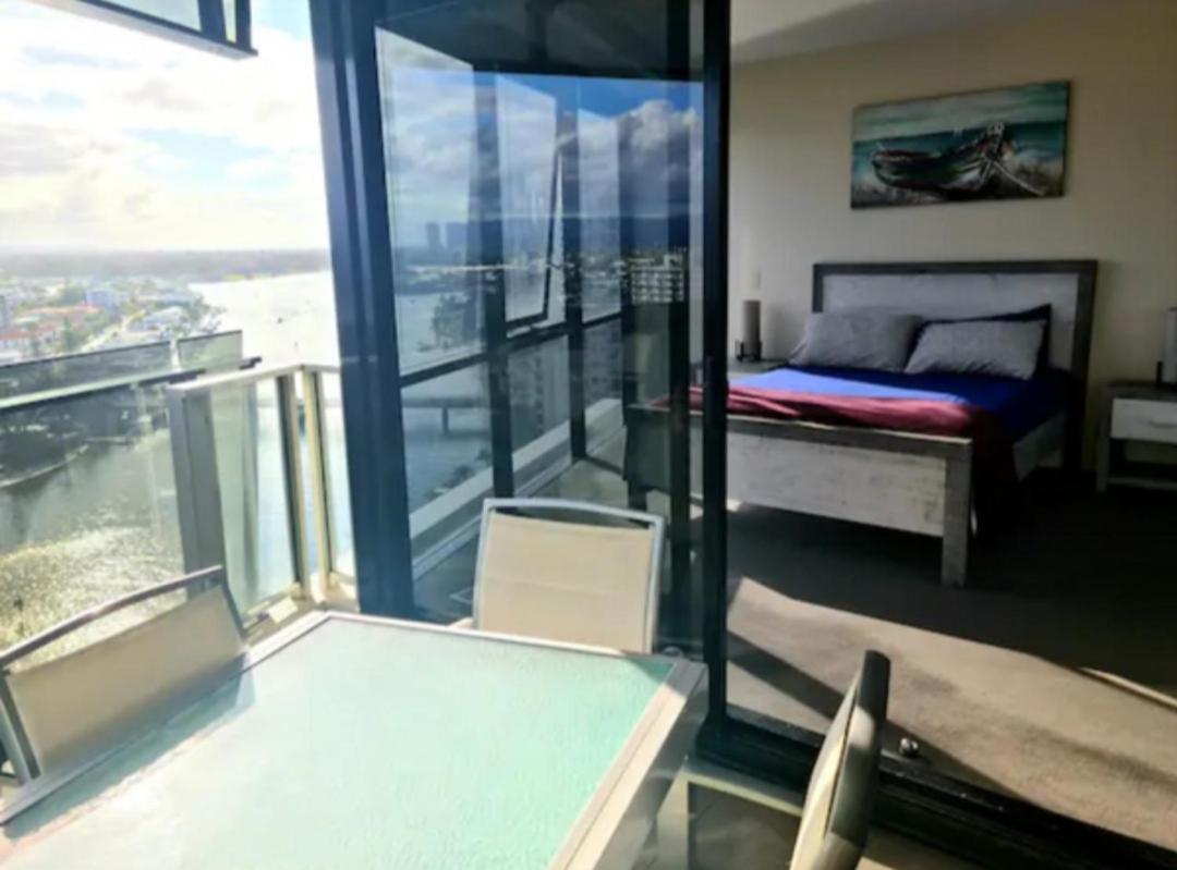 Circle Surfers Paradise Holidays Exterior foto