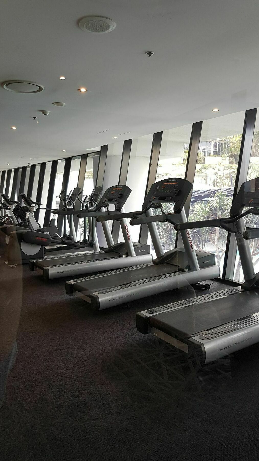 Circle Surfers Paradise Holidays Exterior foto